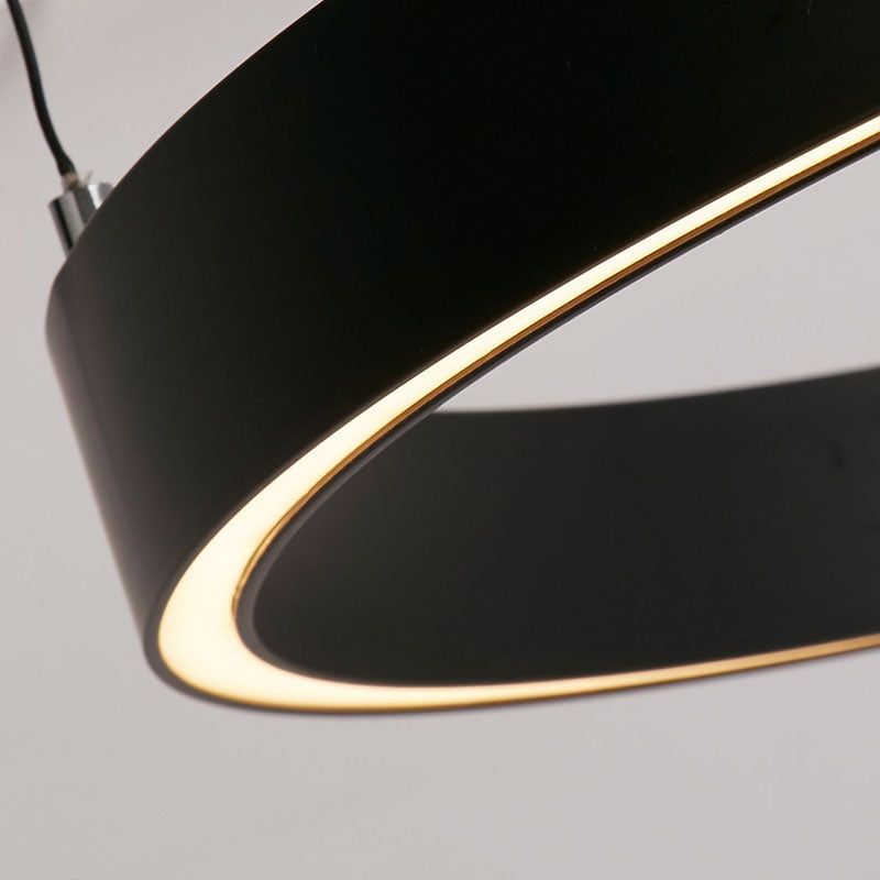 LED Полилей SearchLight Layla 30411BK